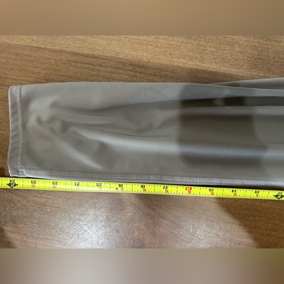 Gymshark Taupe Leggings - Picture 7 of 9